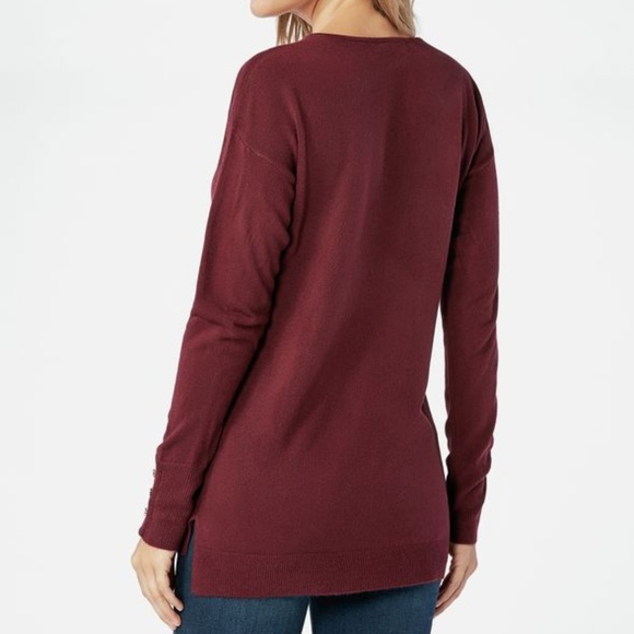 NWT V Neck Pullover - Picture 2 of 7